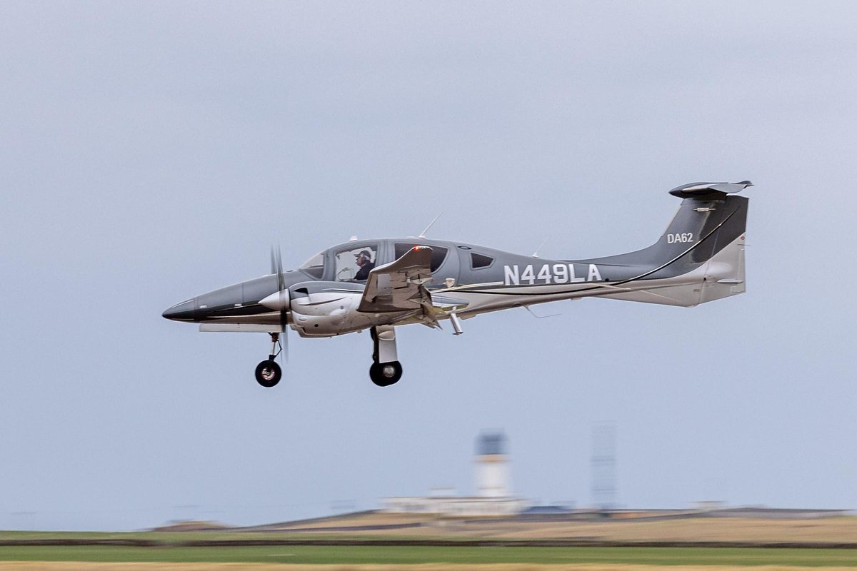 A Diamond DA62 stopping off for fuel a Wick this morning. <a href="/WICAirport/">Wick John O'Groats Airport</a> #Farnorthavation.