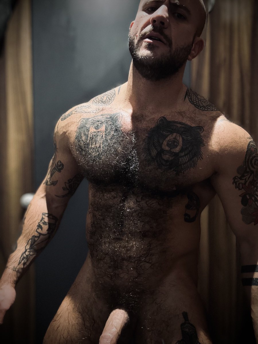 philfproduction's tweet photo. I wanna see your shower pics https://t.co/ZNZLV1r8eO