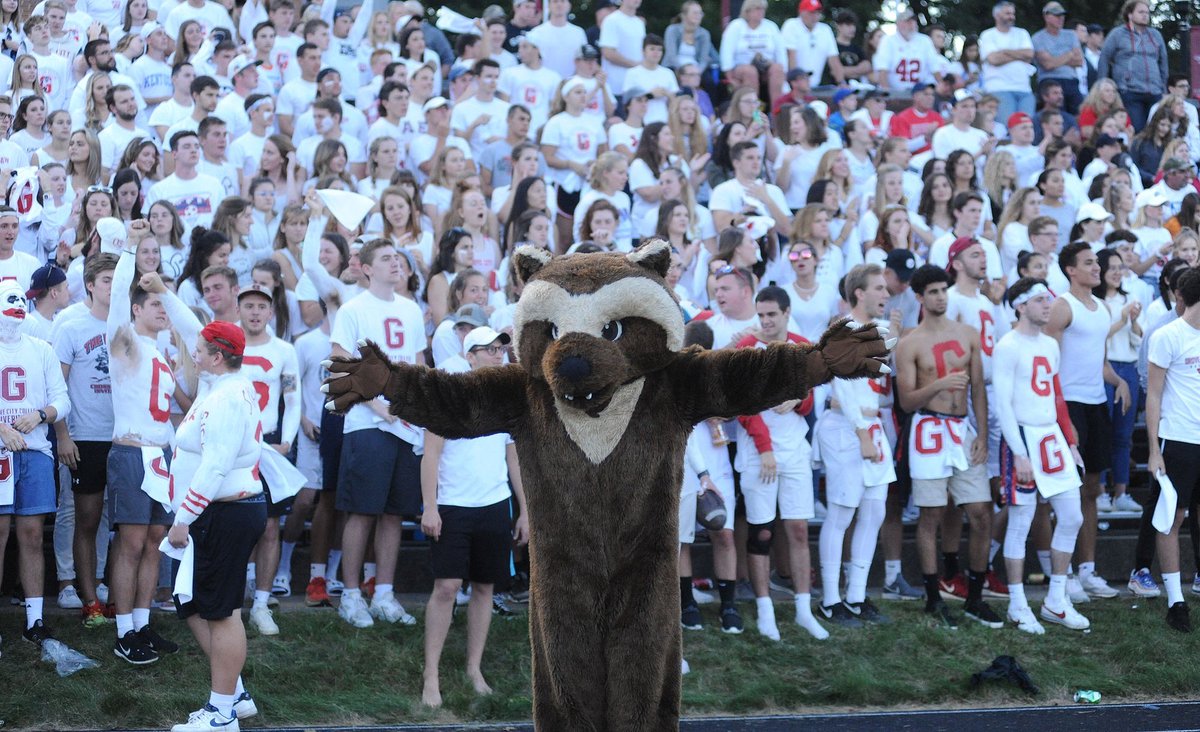 CoachBaney's tweet image. Some big decisions are being made. Our staff can't wait to see who's going to be next. It's almost time for 'Wolverine Football'! #ComeBuildWithUs #BrickByBrickGCC