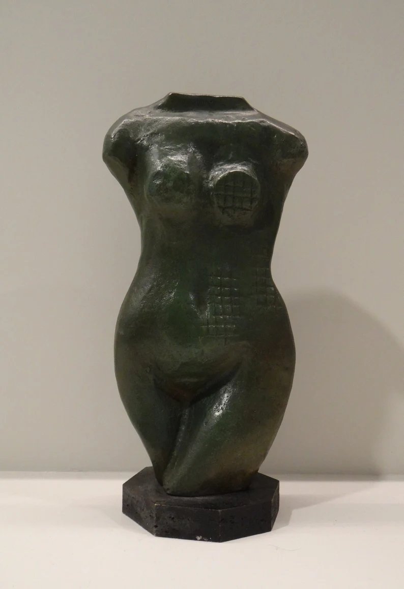 marieartcollec1's tweet photo. Bronze statue, Venus, contemporary art sculpture, Georges Boisgontier, French sculptor #bronzeStatues @BlazedRTs @Retweelgend @sme_rt @SympathyRTs #Vibes #art #artforsale #artsy #shopsmall #statues #wiseshopper #interior #design https://t.co/O7KjGgUsrN
https://t.co/M5YgYBzcii https://t.co/Ybdp7oih11