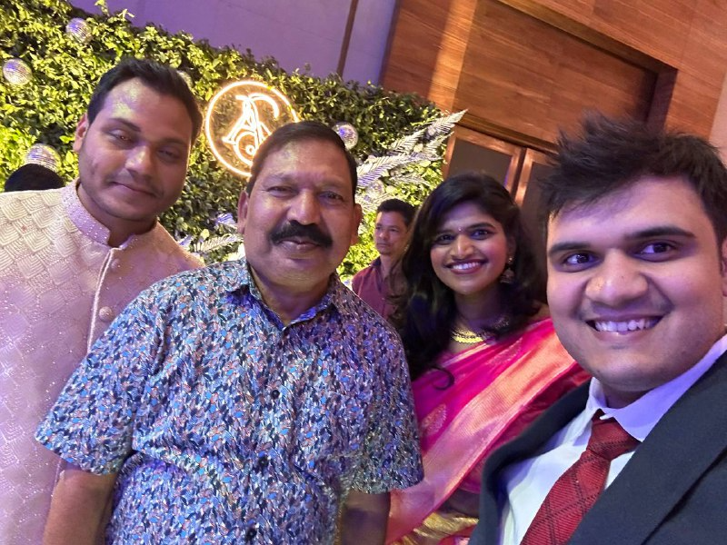 AdityaTodmal's tweet photo. Congratulations to the newly wed couple! ❤️

Few pictures from Subhasish Pani and Anjali's wedding with their family. 😀

Very well planned event.

#subhanjali https://t.co/GPbAjukWxV
