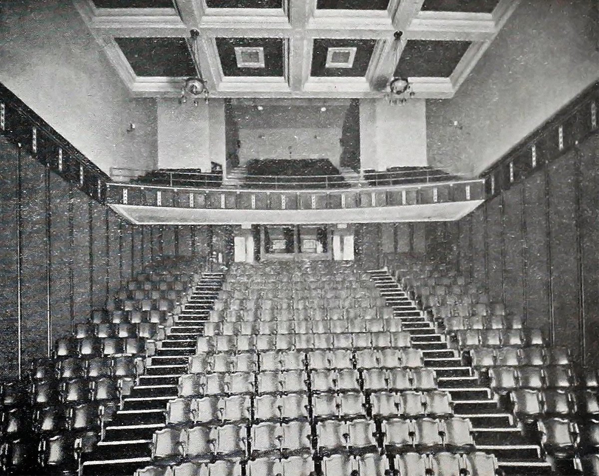 TheOldRep's tweet photo. 𝐇𝐀𝐏𝐏𝐘 𝐁𝐈𝐑𝐓𝐇𝐃𝐀𝐘 𝐓𝐎 𝐔𝐒 🎈🎉

Today we are celebrating 𝟏𝟏𝟎 years of The Old Rep. We opened our doors for the first ever time all those years ago with a performance of Shakespeare's Twelfth Night and a poem reading by our founder Sir Barry Jackson ❤️

(1/3) https://t.co/PXDtEvYvbN