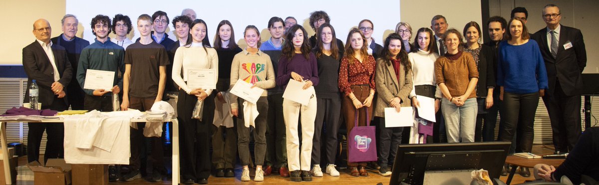 FranceChimieIDF's tweet photo. Félicitations à Mayssa, Inès et Alexandre, lauréats des 39èmes Olympiades de la Chimie en Ile de France ! 

https://t.co/3ZPLmhsXkk

@education_gouv @SylvieLatieule https://t.co/hMoI9OayR3