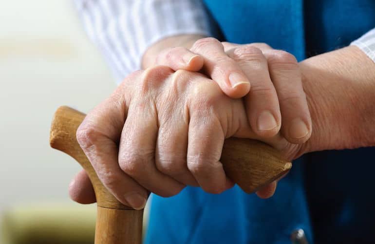 ❤️🥳Wir freuen uns sehr, dass die #Zwangsaeumung der 81 jähr. Monika aus ihrer Wohnung verhindert werden konnte &amp; sie Dank des polit. Drucks eine neue Wohnung in ihrem #Kiez bekommen konnte &amp; nicht auf der Straße gelandet ist. 
Dank an alle die dabei geholfen haben!
#Berlin