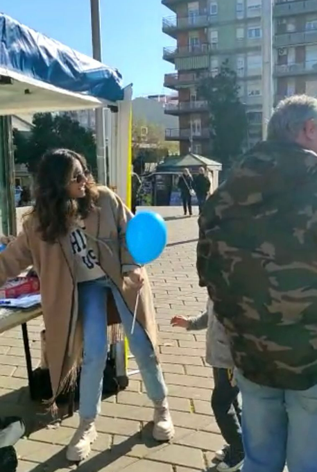 ➡️Una semana más, con nuestros vecinos de Sant Boi en una nueva mesa informativa. 
Sant Boi necesita cambios☝️🏻. Queremos una ciudad limpia y segura. 

¡Gracias a todos los que os habéis acercado!

#ContigoSantBoi #PopularesSantBoi