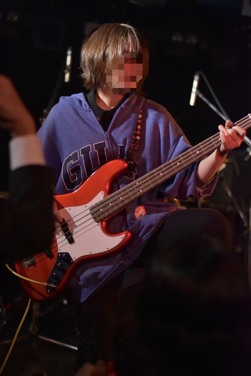 Reo_toybox's tweet photo. 元々guitar vocal、bass vocalしてたし少しはドラムも叩けるレベルの極小無名バンドマンだけど昔は縁があって1回テレビ出たし
音楽に生かされてここまで来たから好きになってくれる人はずっと大好きだしずっと認知するよ

どう？まじで好きになってみない？·͜· ♡ https://t.co/9bRHkzFbNN