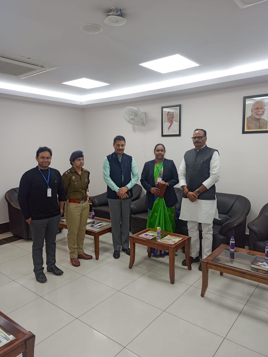 AaiHindon's tweet photo. Civil Enclave Hindon Ghaziabad successfully connecting other cities with National Capital Delhi too. Today VIP movement of Hon'ble Dy. Chief Minister,U.P. Mr Brijesh Pathak Ji successfully handled at CE Hindon.Also seen in picture  AAI officials, DM Ghaziabad and other officials. https://t.co/3qMJ8BJVNW