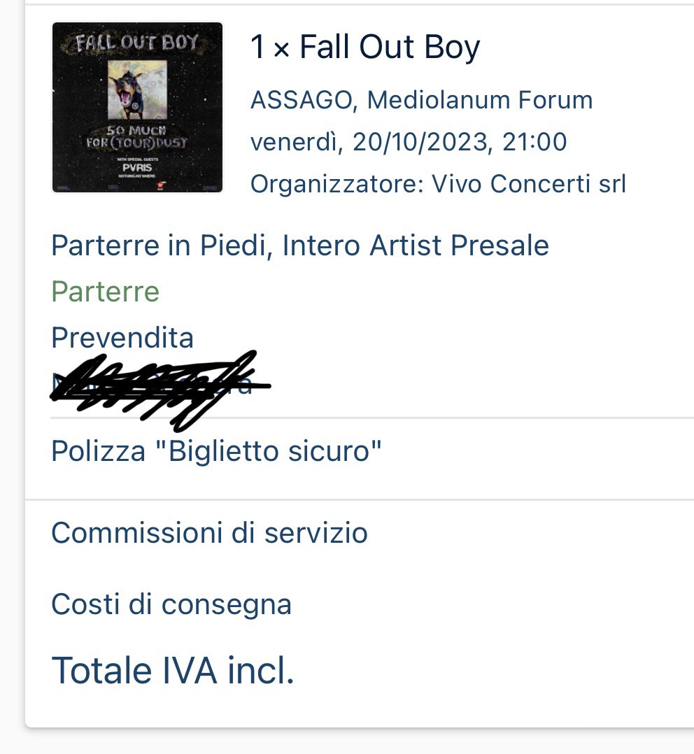 PacheMarco55's tweet photo. Finally in Italy @falloutboy see you soon love you❤️ https://t.co/vJPf46gFX4