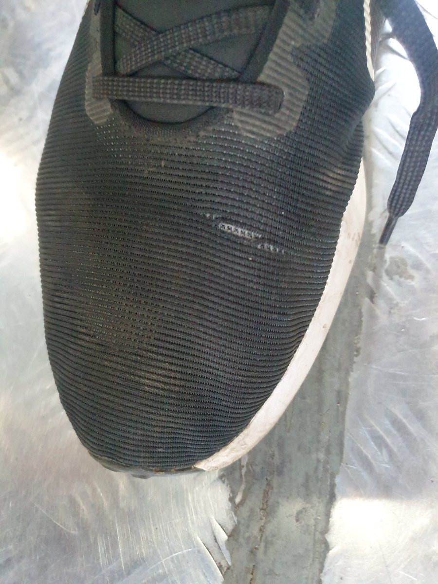Mahacooool's tweet photo. Hey @Nikeindia1!
My 4 months old Nike Downshifter 12's right side shoes is getting torn apart by itself.
Contact the website @nikestore and the gave me US contact info: 180009190566
How do I claim my warranty in Mumbai, India? https://t.co/CDO1Px0tnI
