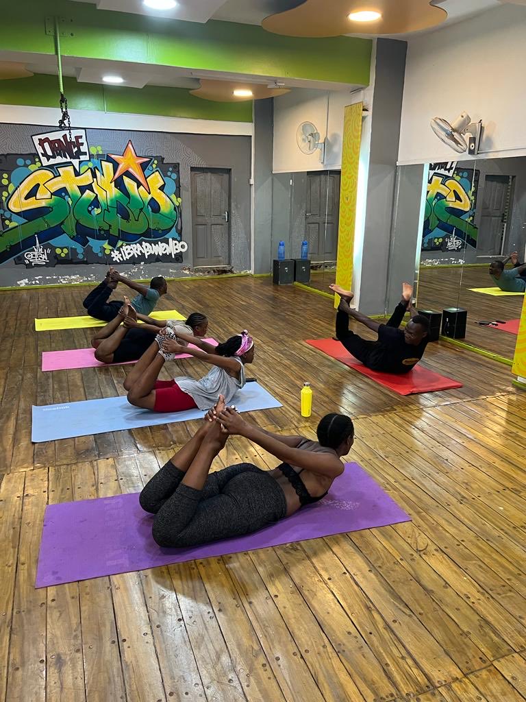 MuyanjaLatifu's tweet photo. Full body expressions #listen to your body #knowYourBody creating a lot of peace and love in a positive community #LetsShareLove #lets speak words of wisdom. #weeklyclasses https://t.co/H1D9oHK6MY