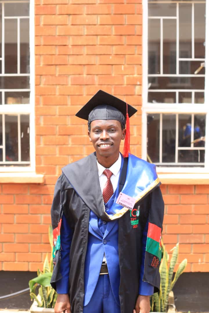 AskMafabi's tweet photo. Finally the journey has been sealed.
Many ups and downs but with Gods help l have made it against all odds. Congratulations to me 🥂 https://t.co/4qTtdYsYHC