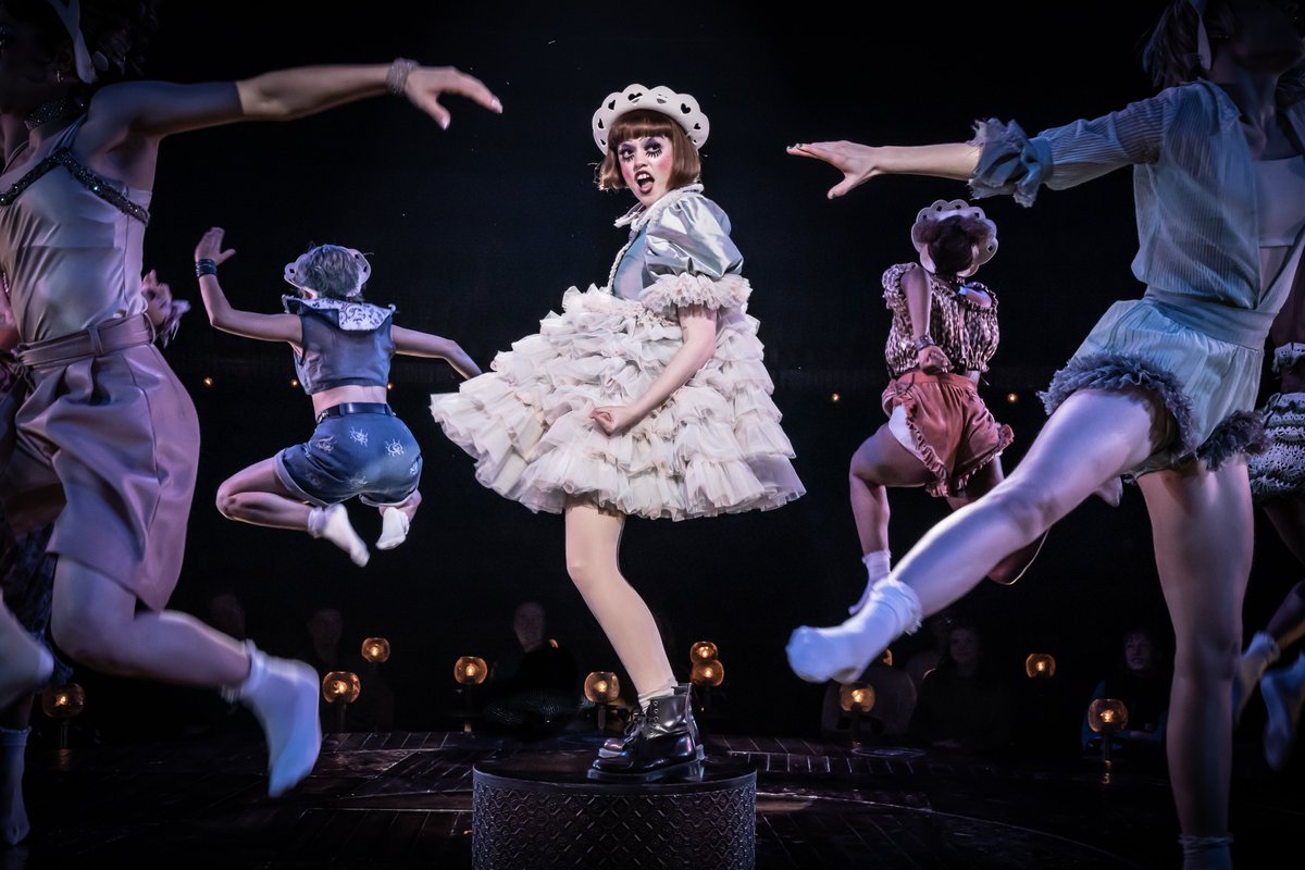 kitkatclubLDN's tweet photo. FIRST LOOK at #AimeeLouWood, #JohnMcCrea and #NathanIvesMoiba – our newest members of the #KitKatClub. Tickets available now: https://t.co/RFefEUqKlv.
 
📸 @brennerphotos https://t.co/ppDVuhfE1r