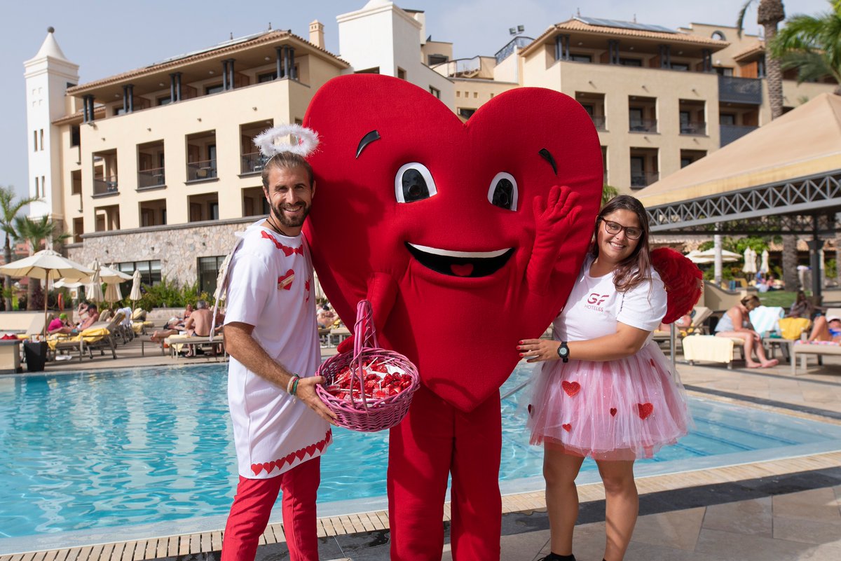 gfhoteles's tweet photo. ¡Ustedes son nuestro #SanValentín! 💖
Celebramos el día del amor y la amistad #GFGranCostaAdeje, #GFIsabel, #GFFañabé, #GFNoelia y #GFVictoria ✨🥂
¡Gracias por acompañarnos! 😍
#GFHoteles #Tenerife #Contigoparati #Valentines #CostaAdeje https://t.co/oQHVXuiJ5Z