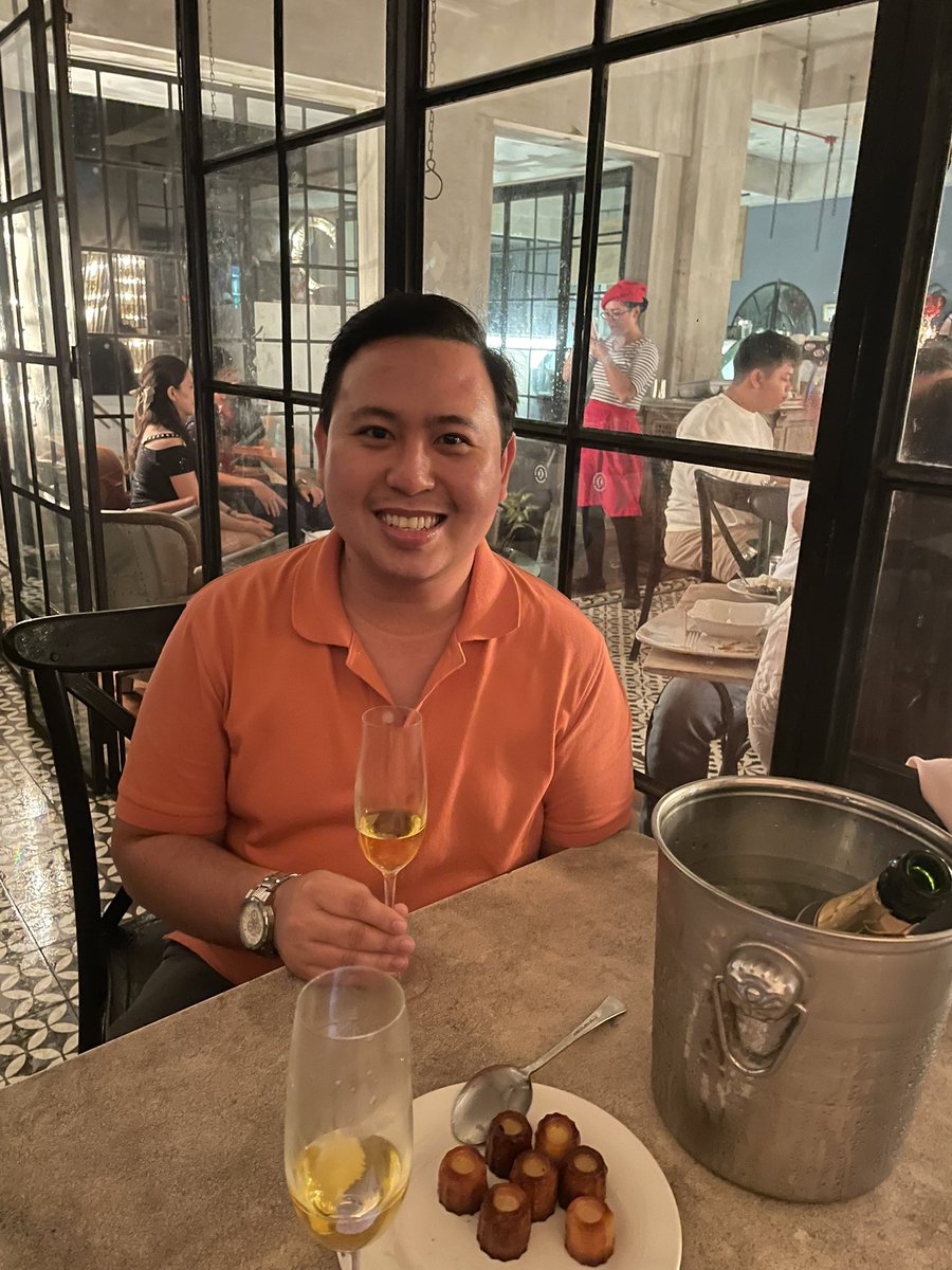 avisonicooo's tweet photo. 🥂 🍾 https://t.co/BVBcR1kQJB