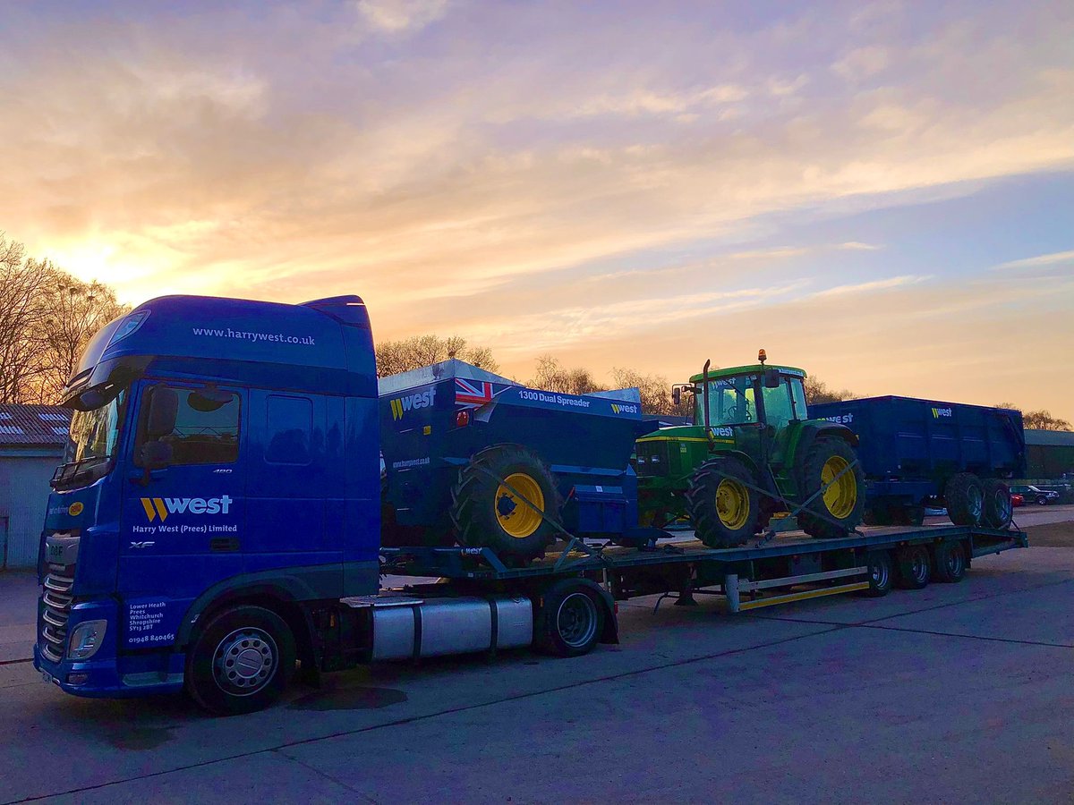 HarryWestLtd's tweet photo. Another day another delivery. 
1300 Dual and 10T Trailer loaded and heading for Teme Valley Tractors Welshpool. 
#farming  #agriculture  #temevalley #farmmachinery #lorry https://t.co/LMItVtV6sx