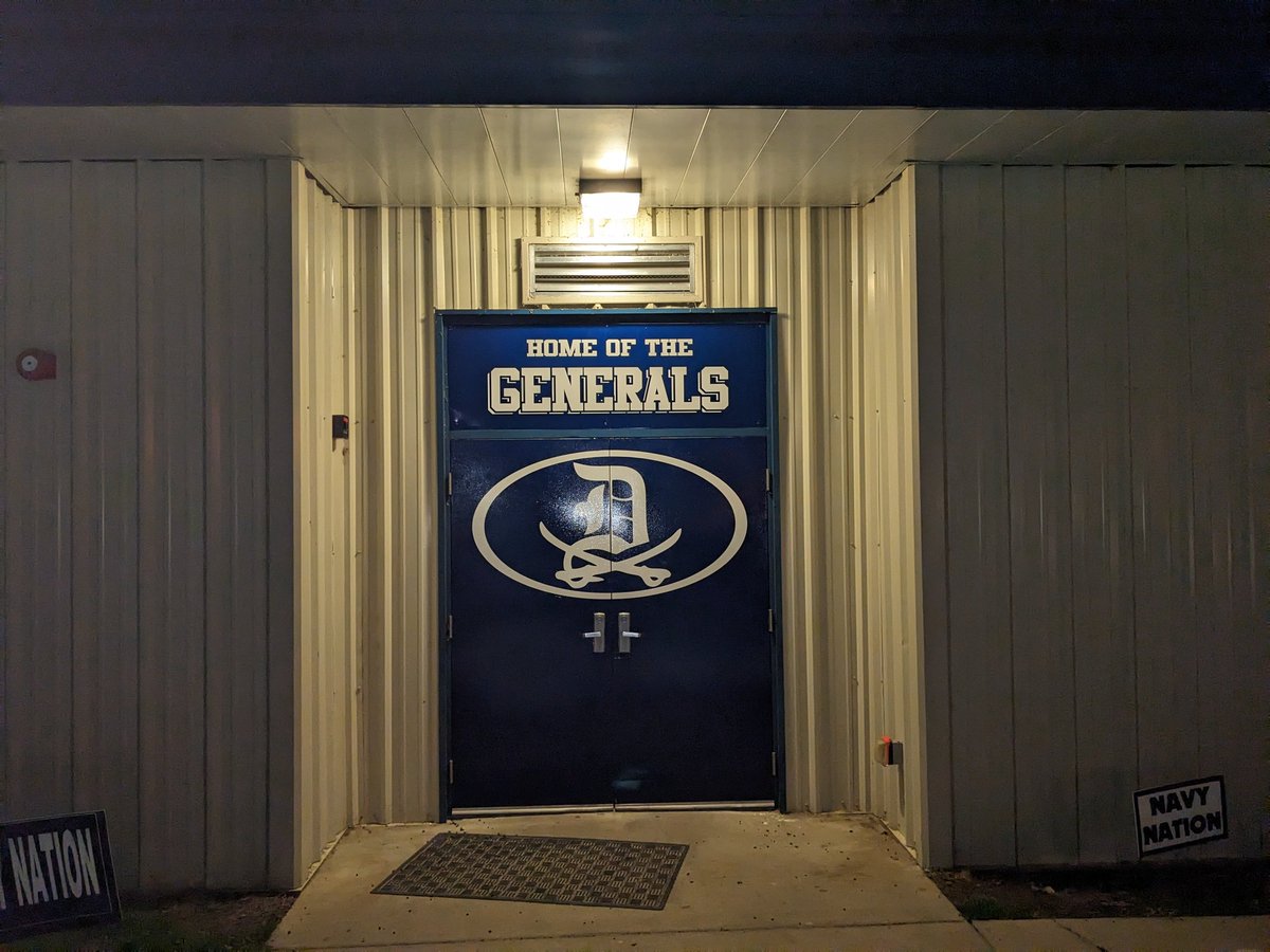 GeneralsFootbal's tweet photo. First leadership meeting of the Year! Last year's captains giving their insight on what it takes! Appreciate @HowardS46467328 and @MankinQuentin for coming in this morning! #NavyNation #WAR https://t.co/nM2yJlaza4
