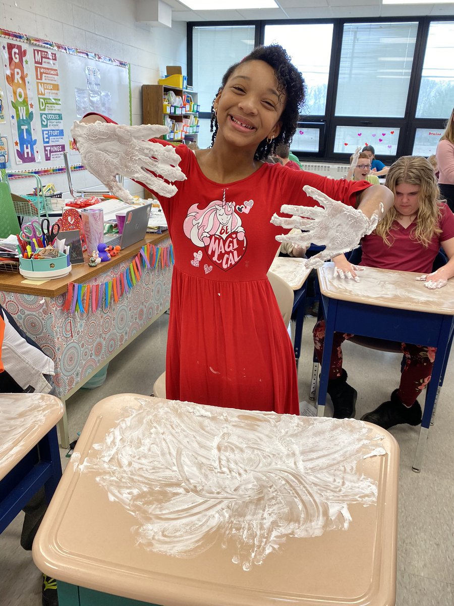 Mrs. Marlow tweet media