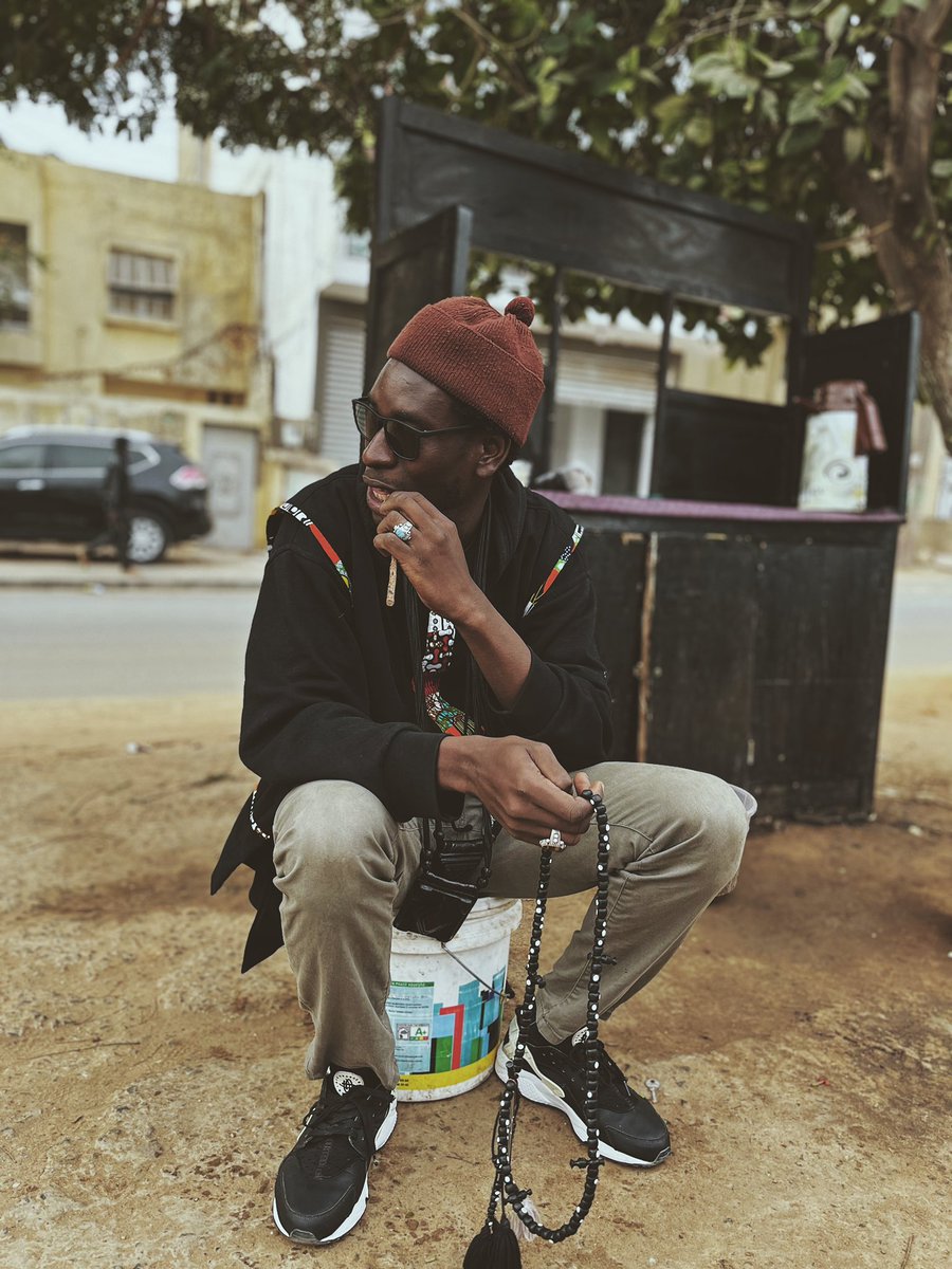 xelkoom's tweet photo. nangu ni Yàlla jeex na si yaw saa yoo xoolee gis Ni muy agsee si yaw.
Laxasaay disponible chez Keur Soxna Maï.
#photo #city #senegal #dakar #galsencreatives #sky #beauty #nice #lifestyle #design #portraitart #praying #culture #girl #blackskinmodel #mode #fashion #see #obscur https://t.co/5n3MPnlNFm