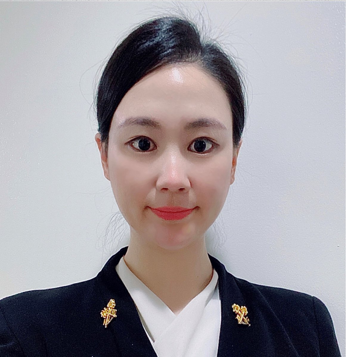 LesClefsdOrIntl's tweet image. Meet Les Clefs d’Or Award Nominee – South Korea: Bonnie Yoon
Discover Bonnie’s article now on Les Clefs d'Or's website under the travel section.
lesclefsdor.org/travels/seoul-…
#LesClefsdOrAward #uichistanbul2023 #yourkeytoeverything #lesclefsdor #concierge #inservicethroughfrienship