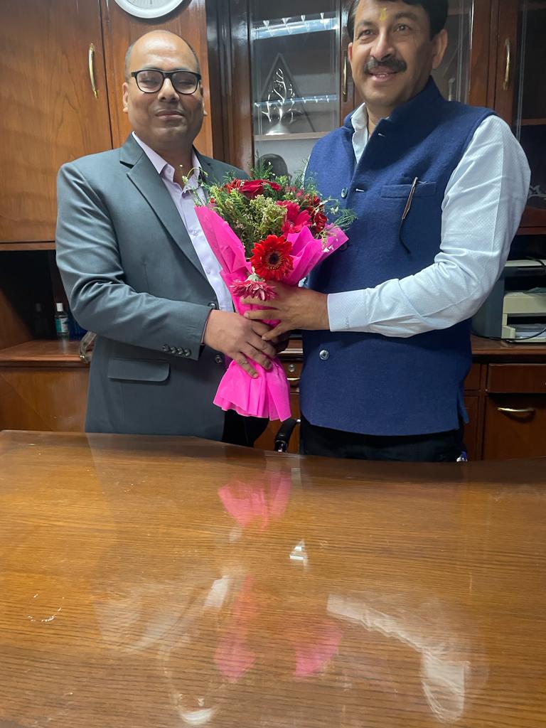 elevateiss's tweet photo. Today our Honarable MP and @BJP4India star campaigner Shri @ManojTiwariMP ji has Inaugurated our new venture Elevate Infra Solutions &amp; Services Pvt. Ltd. office in Connaught place &amp; wished us for best future endeavours. https://t.co/lMCRllATB3