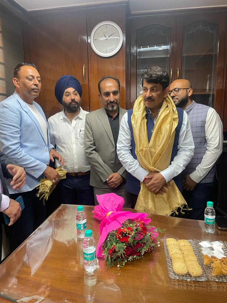 elevateiss's tweet photo. Today our Honarable MP and @BJP4India star campaigner Shri @ManojTiwariMP ji has Inaugurated our new venture Elevate Infra Solutions &amp; Services Pvt. Ltd. office in Connaught place &amp; wished us for best future endeavours. https://t.co/lMCRllATB3