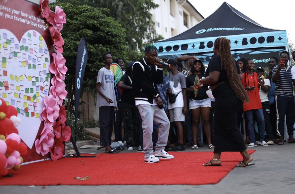 BoomplayGhana's tweet photo. 🎶”Adoley, Adoley
Come and show me that you love me aaaah😍”
@Camidoh pon de ting had the place lit with mad tunes from the #ALTINE EP.

#BoomplayLoveLetter #LyricsOfLove #HomeofMusic #ValentinesDay https://t.co/PsZZY44gMA