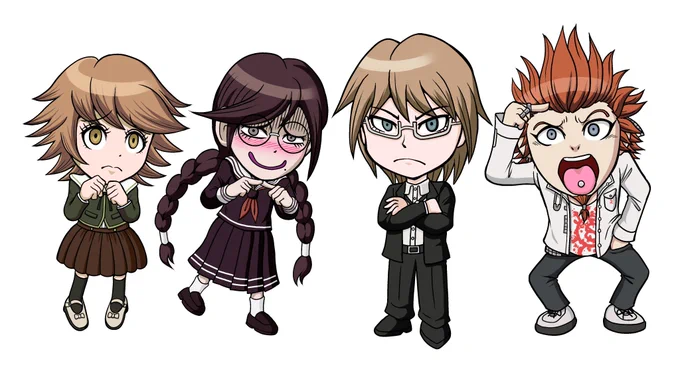 4人 