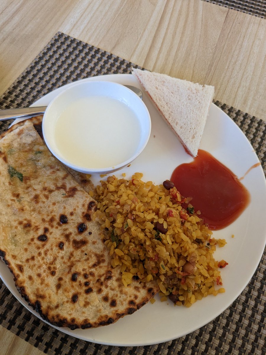 gauravgilalkar's tweet photo. Manali Day 4 glimpses
#TeamPixel #wintermanali #snow #mountains #alooparatha #breadjam #poha #curd https://t.co/0u91b7Nls7