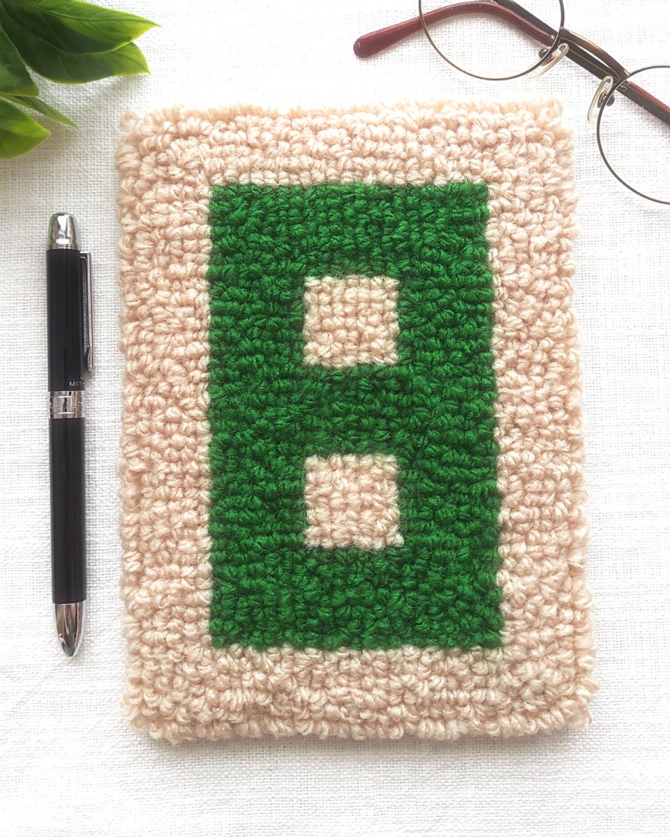 ミニマット ～ みどりはち ～
シンプルに頭文字③

#ハンドメイド
#頭文字