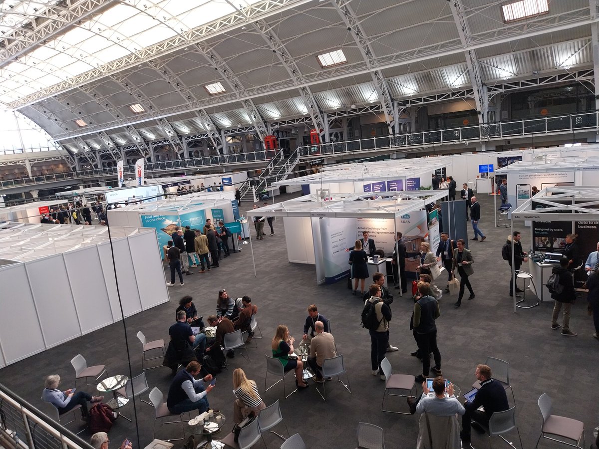 EAUKNetworking's tweet photo. Arrived at the #LondonProptechShow and ready to network! @ProptechShow https://t.co/9gOI2geGj7