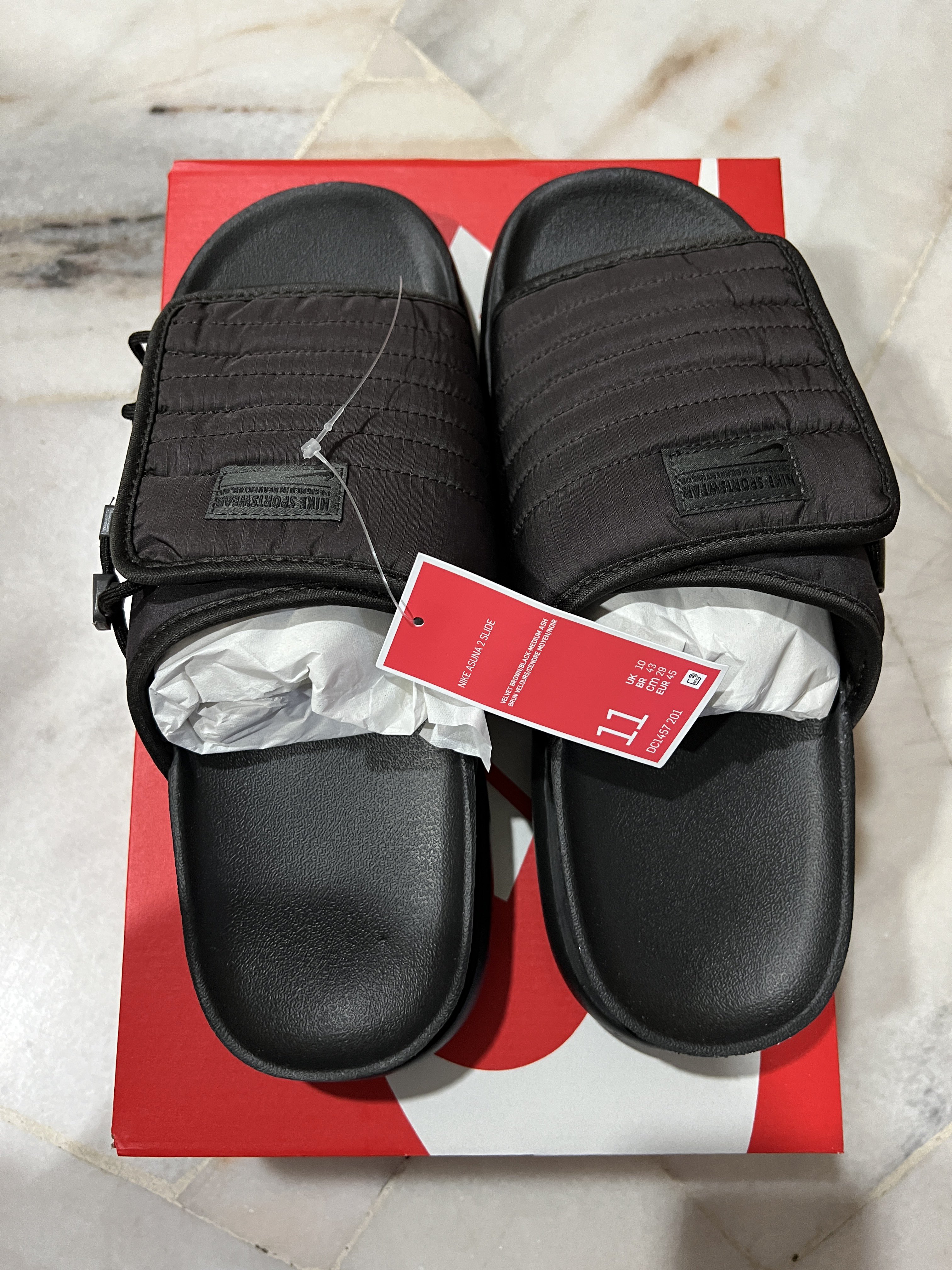 Nike 2025 velvet slides
