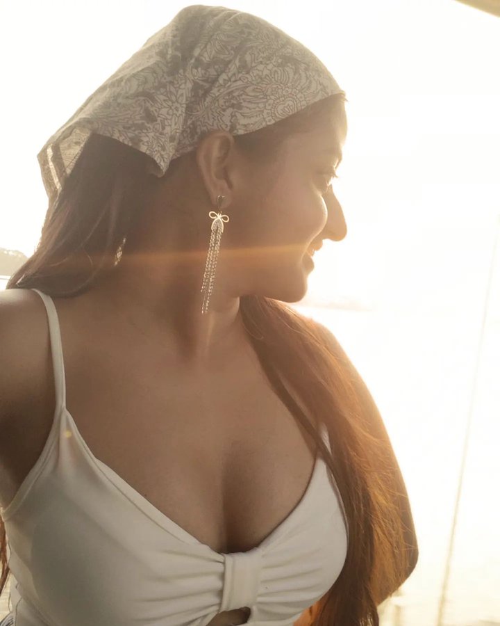 FpAPA9EaEAAzxQE?format=jpg&name=900x900