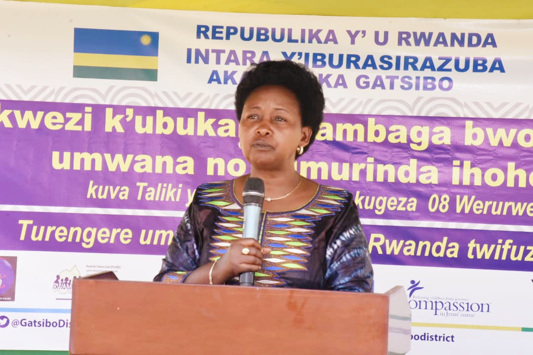 MoS <a href="/NyirahabimanaS/">NYIRAHABIMANA Soline</a>: Mu bibazo bikomeye byugarije umuryango nyarwanda duhanganye nabyo navuga ko icy’abana n’abangavu basambanywa bagaterwa inda hamwe n’ihohoterwa biri mu bibazo bikomeye kandi tugomba kurandura.