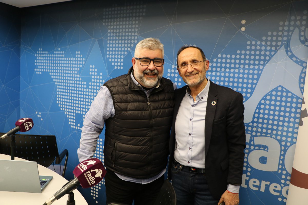 QuartesEuropa's tweet image. 📌Ayer, @bnofuentes  estuvo en el programa de @MMananaestarde de Juanfran Barberà. 

📈🇪🇺 En el programa se realizó una entrevista a Bartolomé Nofuentes López y se habló sobre @QuartesEuropa .
 @intereconomiarv #EuropeanUnion #europeanprojects