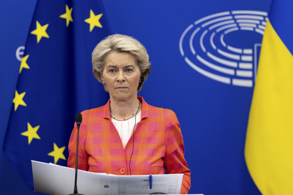 Ursula von der Leyen: az Európai Bizottság újabb szankciókat javasol Oroszország és Irán ellen 888.hu/amerika-london…