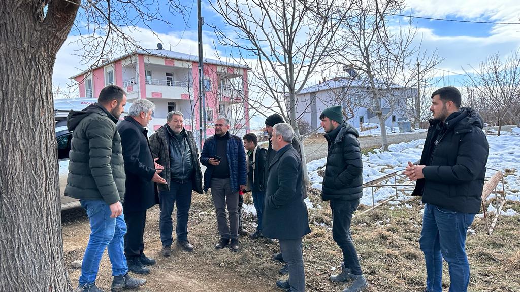 MehmetFendogluu's tweet image. Bu Afeti birlikte aşacağız. 

📍 #Şahnahan, #Metehan Mahallesi'nde; #deprem'den etkilenen hemşehrilerimizin yanındayız.

#Malatya #Deprem