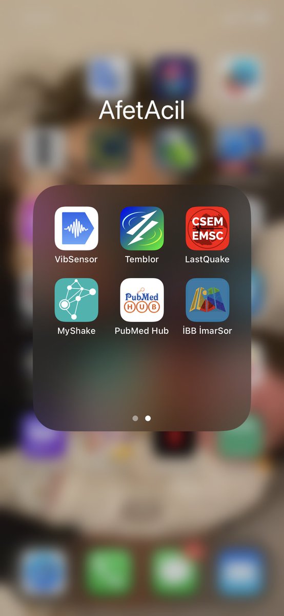 Mikdatca's tweet photo. Bunlar benim cep telefonumdaki afet ve acil durum uygulamaları. Sizde bunlardan başka faydalı neler var? https://t.co/OmxIY4wP91