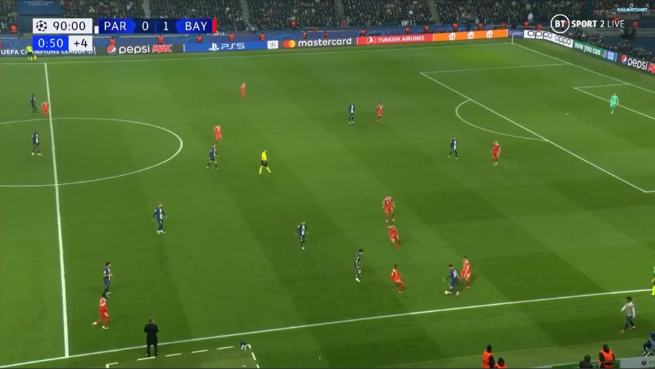JfScarfo's tweet photo. Pavard watching the ball instead of his man, creating a blindside for Messi to get in-behind -> Through ball and red card for the defender https://t.co/4Pyn2u6PR4