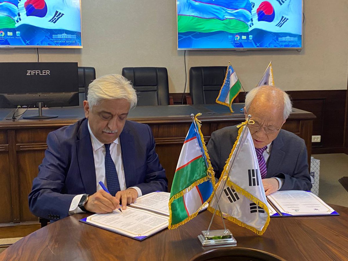 PKofih's tweet photo. The Center for Development of Professional Qualification of Medical Workers has been one of our best health development partners. Based on the new agreement, we could strengthen collaboration in the training of the medical professions. https://t.co/ZYR6SPtfYa
