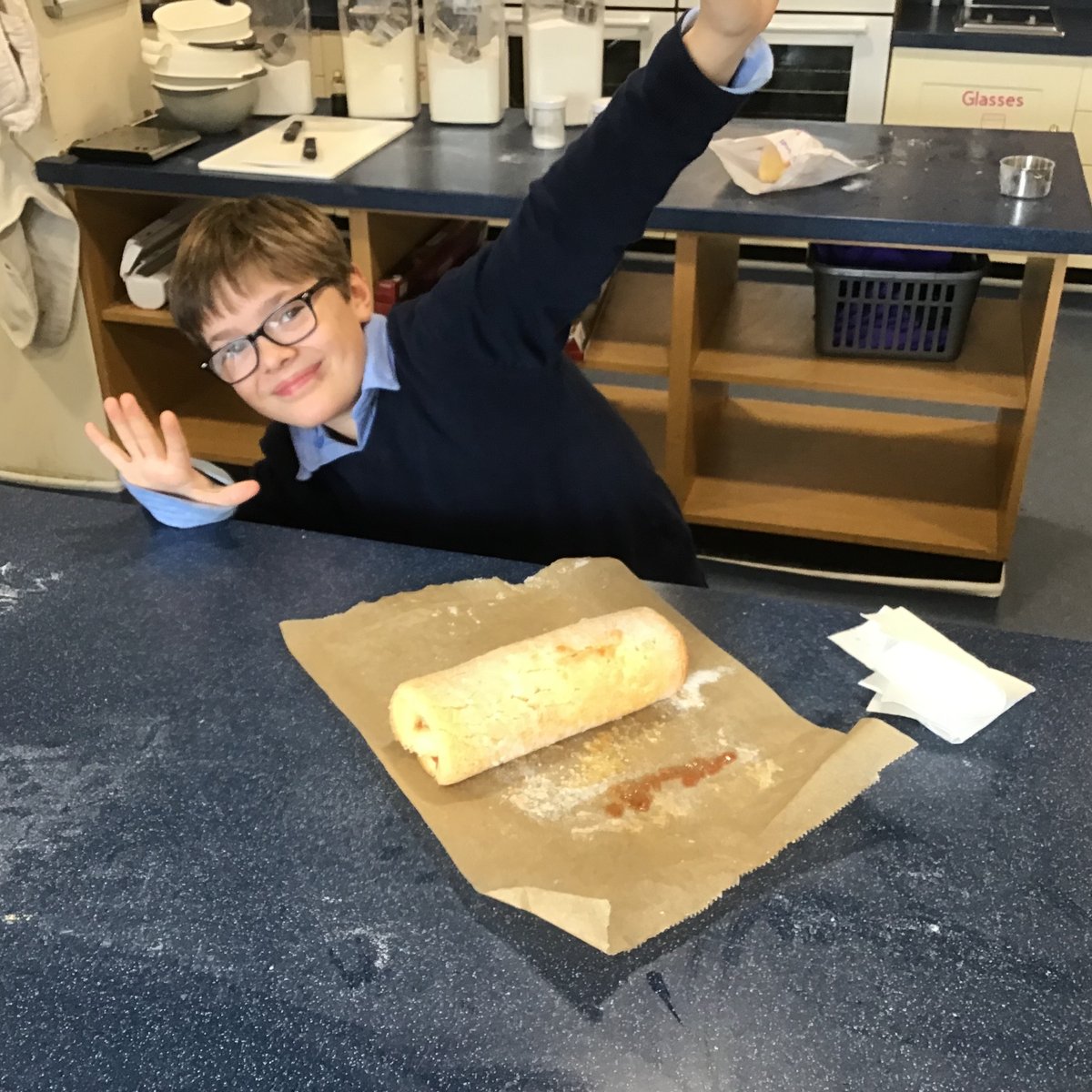 WindleshamTweet's tweet photo. It’s been a busy start to the term in our cookery room. Take a look at some of the fantastic bakes and dishes created by our pupils. #FoodTechnology #Baking #BakeOff #Food #Cookery #WindleshamHouseSchool #ChildrenCooking #CookingInspiration #YoungChefs #ReadySteadyCook https://t.co/SJWh72IH9M