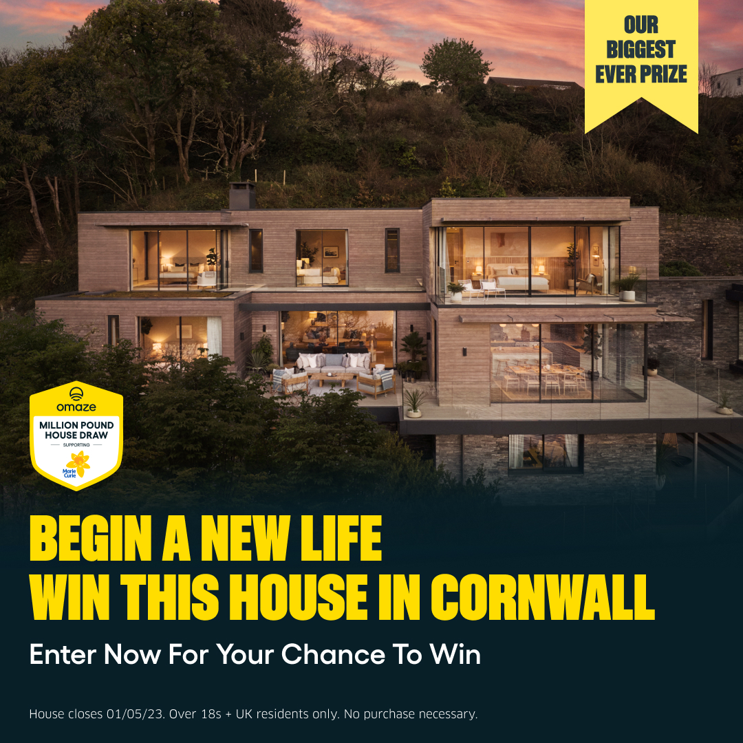 OmazeUK's tweet photo. This waterfront house in Cornwall comes with 6 bedrooms, 6 bathrooms and its own private mooring! Enter now for your chance to win it.