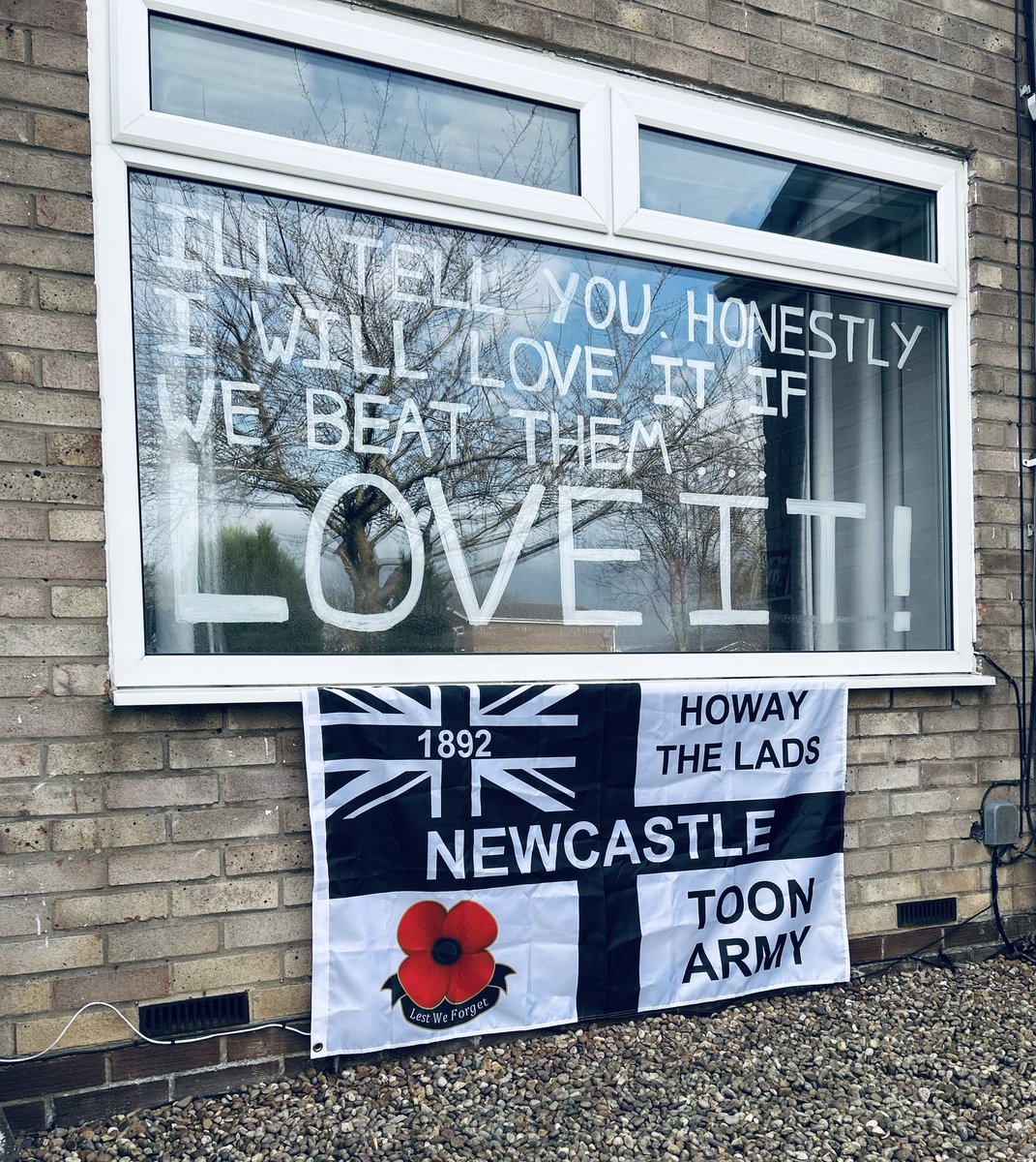 StefHancock's tweet photo. HWTL ⚽️🙌🏻💪#CarabaoCupFinal #nufc #NUFCFans https://t.co/dXgOnQ3f7b