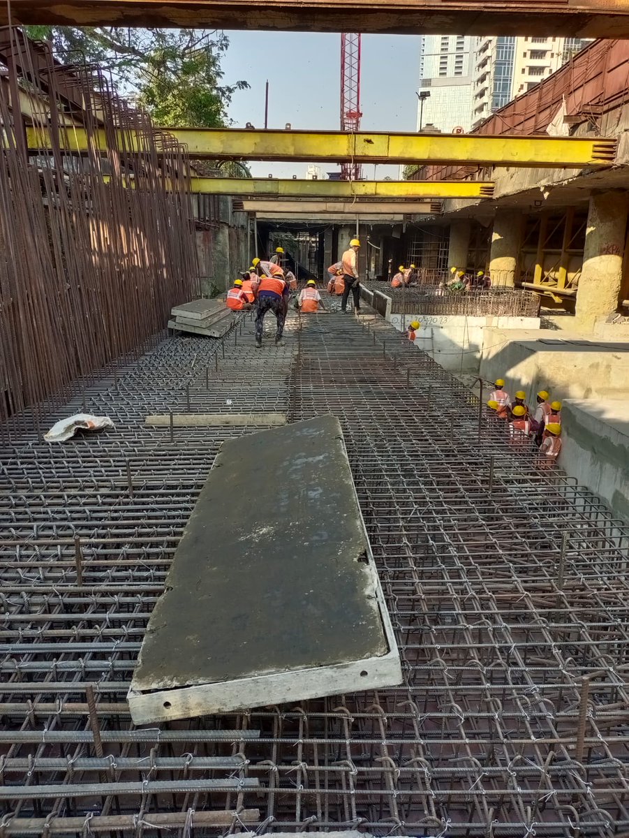 MumbaiMetro3's tweet photo. Visuals of #Worli Metro Station of #Aqualine which will provide connectivity to Worli-Prabhadevi area which is not connected by any rail transport network.
#MumbaiMetro3 #Line3in2023 #ConnectingtheUnconnected https://t.co/WhKdWp5Us2