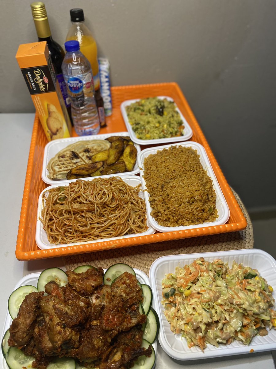 tessas_kitchen's tweet photo. Fooooddddddd❤️🫶🏻🥳 #ASUU #joker2 #Foodie #foodtray #ValentinesDay https://t.co/6POeSq7HZk