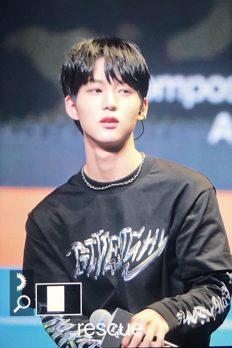 rescue_eh's tweet photo. 230215 쇼케이스  Pre.
#TNX  #티엔엑스  #은휘 #Hwi https://t.co/oDWBcIsGEo