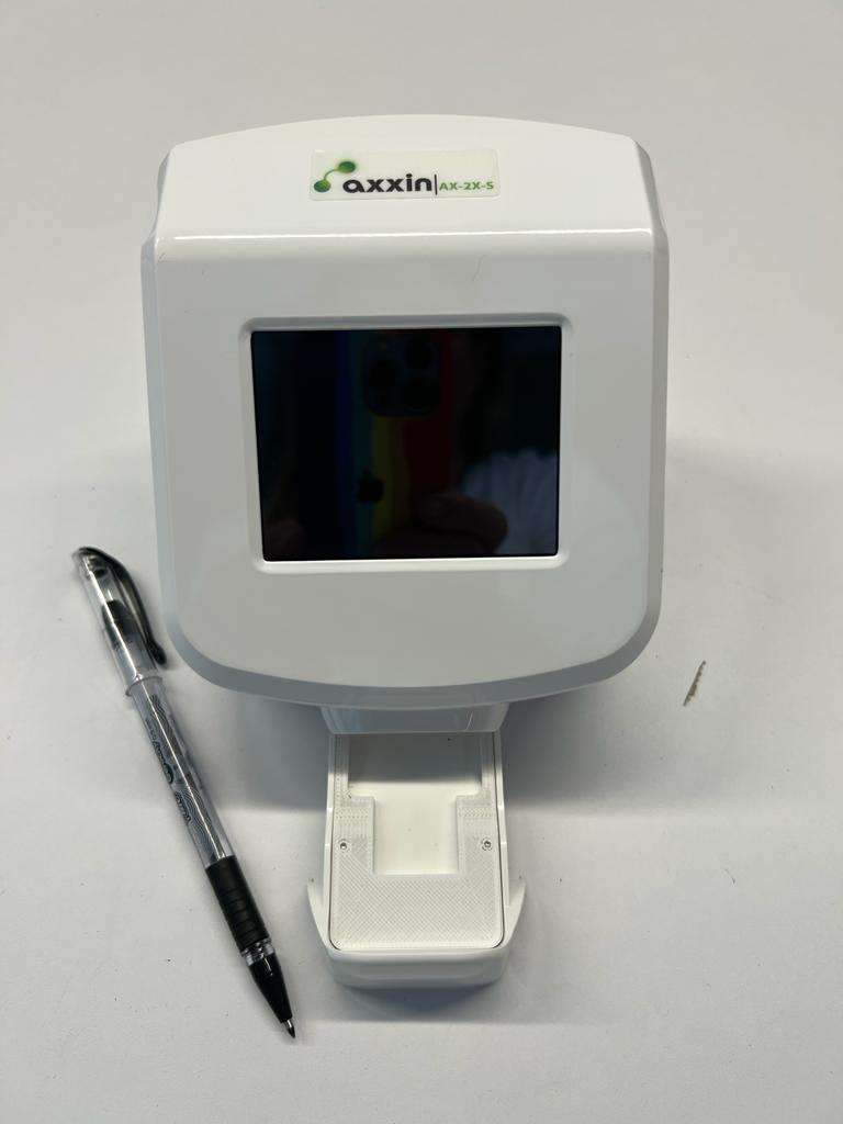 MucosalGroup's tweet image. Exciting as we gear up for the #firstinfield testing of the @GIFT_for_Africa device in South Africa, Madagascar, and Zimbabwe - #Axxin device readers hit African soil yesterday! @ThruZim @institutpasteur @LSHTM