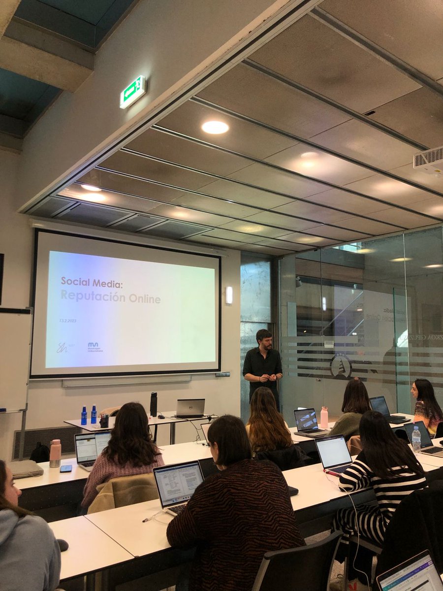 MU Marketing Digital tweet media