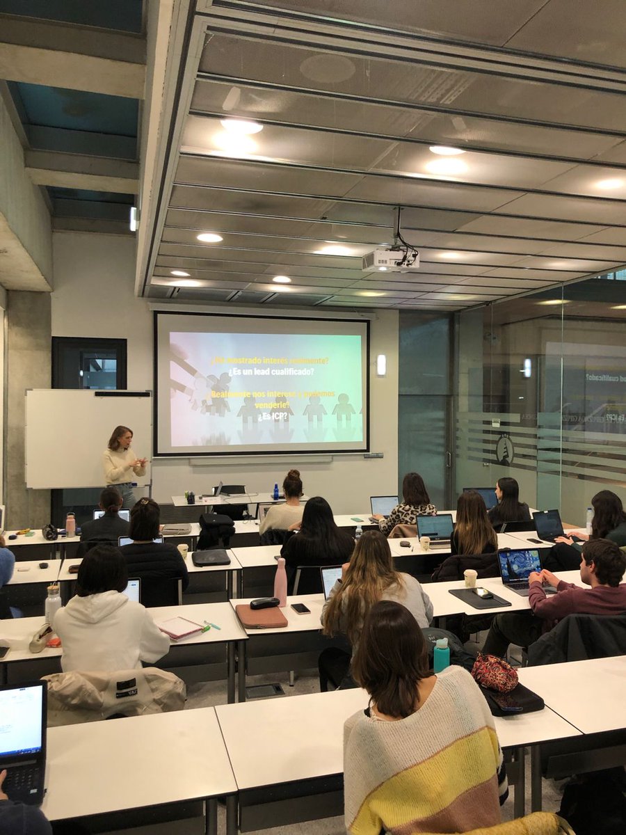 MU Marketing Digital tweet media