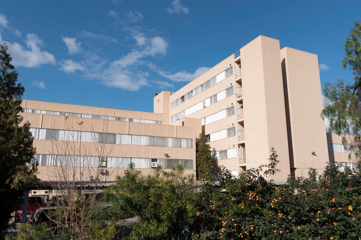 José Luján Alcaraz (@joselujanrector) on Twitter photo ¡Un año más la <a href="/UMU/">Universidad Murcia</a> ha obtenido excelentes resultados en las pruebas nacionales de especialidades sanitarias!. Núm. 1 en el BIR, 2 plazas entre las 100 primeras en el MIR, total de alumnos presentados aprobados, en el QIR 3 graduados con plaza 👏🏻👏🏻👏🏻👏🏻Y seguimos esperando datos. ¡Un año más la <a href="/UMU/">Universidad Murcia</a> ha obtenido excelentes resultados en las pruebas nacionales de especialidades sanitarias!. Núm. 1 en el BIR, 2 plazas entre las 100 primeras en el MIR, total de alumnos presentados aprobados, en el QIR 3 graduados con plaza 👏🏻👏🏻👏🏻👏🏻Y seguimos esperando datos.