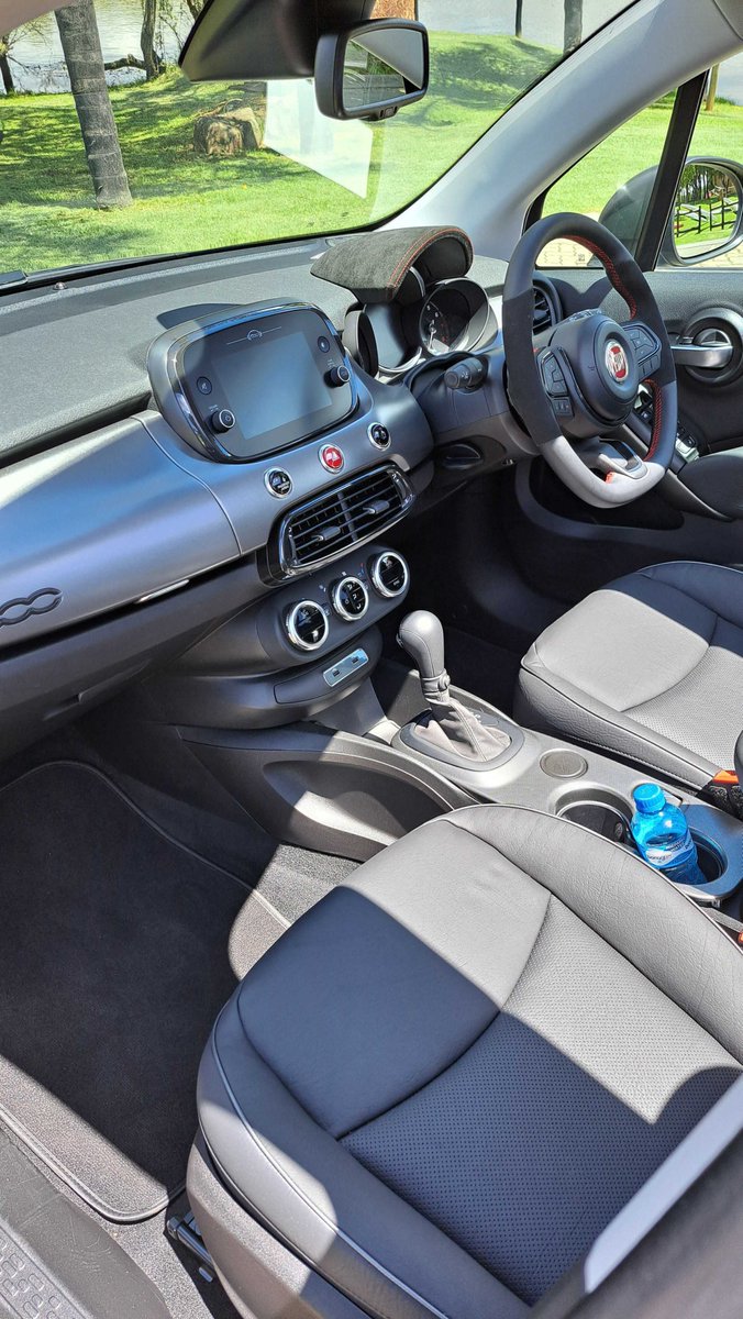 AutoTraderSA's tweet photo. We're out feeling the wind in our hair at the latest Fiat 500X update, with extendable soft top roof. Check it out!
#Fiat500x #FiatSA #funescape #lifestyle #italian #italiancars #italy #italiancarsofinstagram #italiancarsoffacebook https://t.co/wGy0wwg9z6